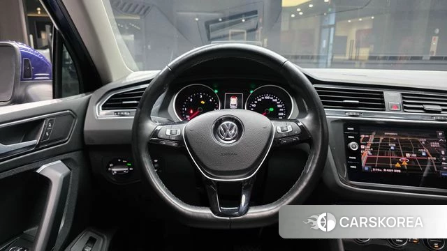 Volkswagen Tiguan second Generation 2018 Синий из Кореи, фото 5