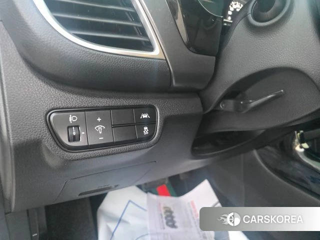 Kia Seltos 2022 Белый из Кореи, фото 5