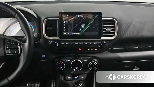 Hyundai Venue 2023 Белый из Кореи, фото 5