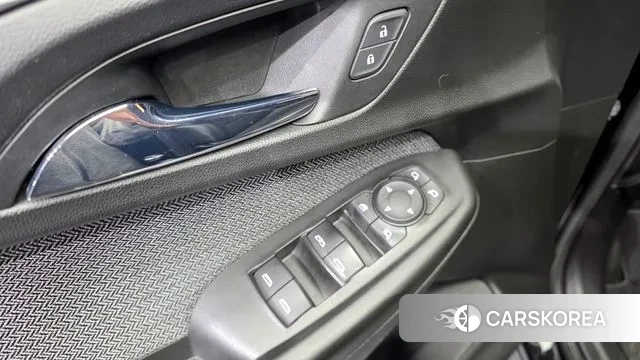 Chevrolet (GM Daewoo) Trailblazer 2020 Черный из Кореи, фото 5