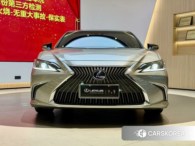 Lexus ES 2021 Серебристо-серый из Китая, фото 5