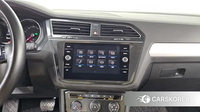 Volkswagen Tiguan second Generation 2018 Серебряный из Кореи, фото 5