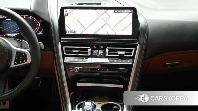 BMW 8 Series (G15) 2023 Черный из Кореи, фото 5