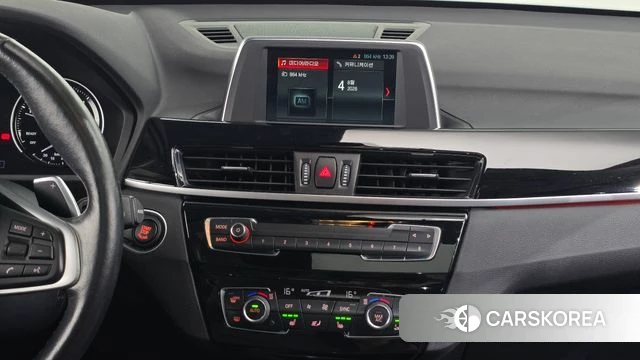 BMW X1 (F48) 2018 Черный из Кореи, фото 5