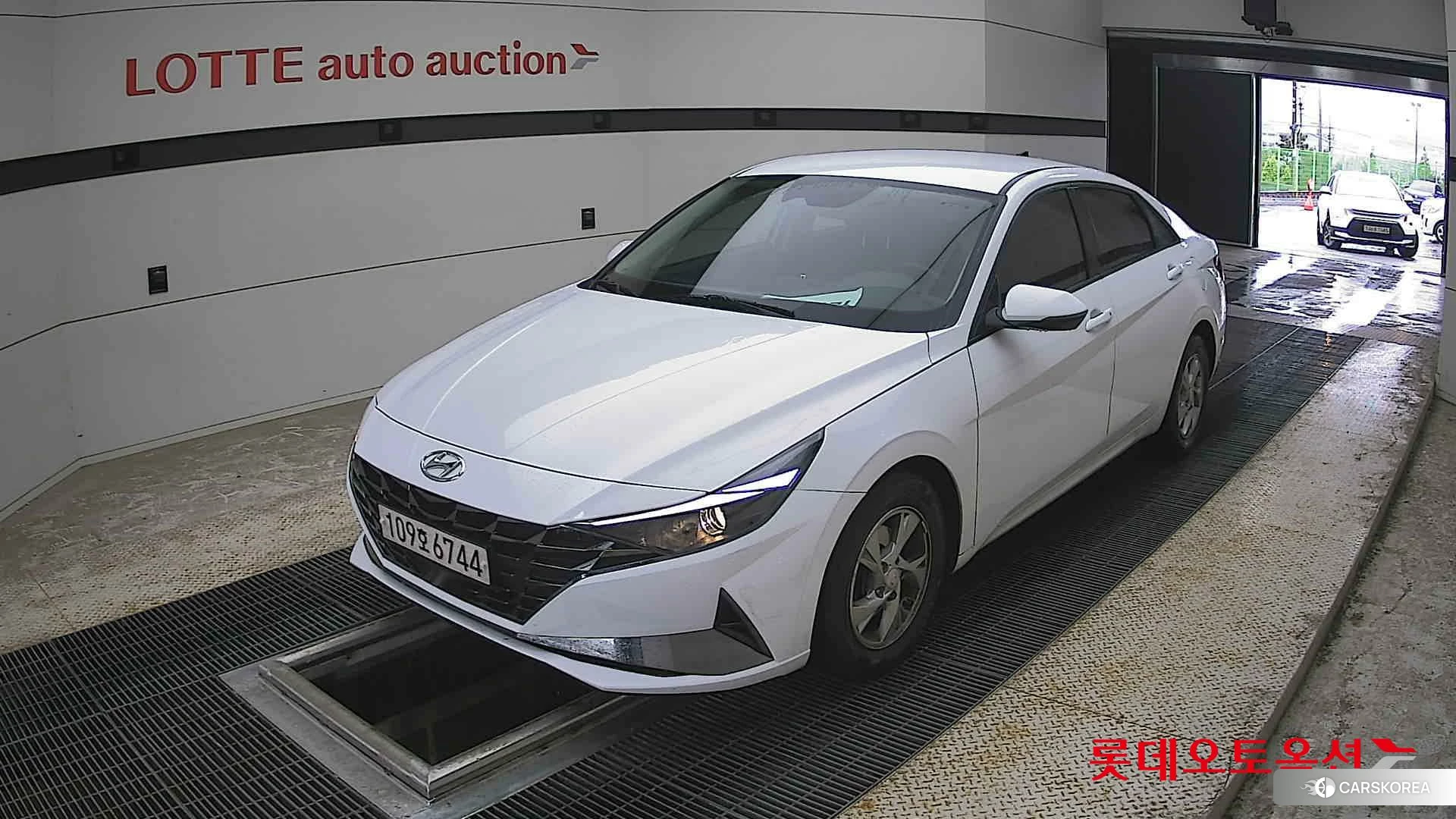 Hyundai Avante 2021 Белый из Кореи, фото 5
