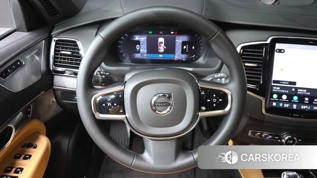 Volvo XC90 second Generation 2023 Белый из Кореи, фото 5