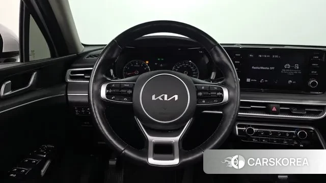 Kia K5 3rd generation 2022 Белый из Кореи, фото 5