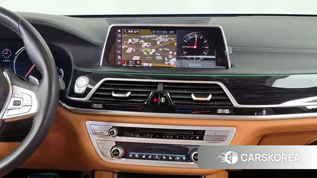 BMW 7 Series (G11) 2019 Черный из Кореи, фото 5