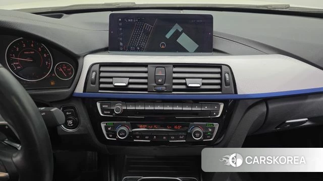 BMW 3 Series (F30) 2018 Белый из Кореи, фото 5
