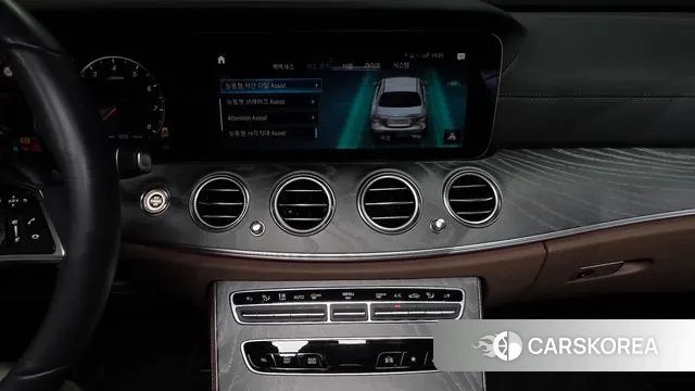 Mercedes-Benz E-Class W213 2022 Белый из Кореи, фото 5