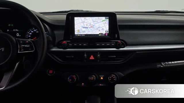Kia The New K3 2nd generation 2022 Белый из Кореи, фото 5