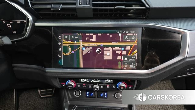 Audi Q3 (F3) 2023 Белый из Кореи, фото 5