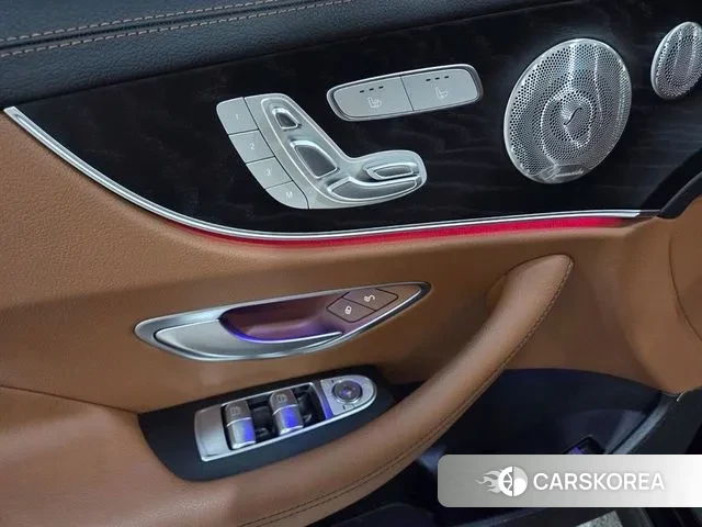 Mercedes-Benz E-Class W213 2023 Черный из Кореи, фото 5