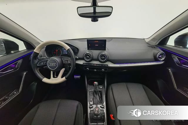 Audi Q2L 2021 Темно-серый из Китая, фото 5