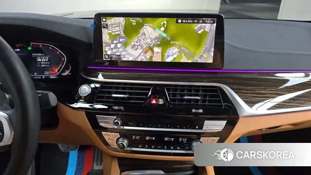 BMW 5 Series (G30) 2022 Черный из Кореи, фото 5