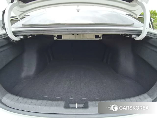 Kia K3 2023 Белый из Китая, фото 5