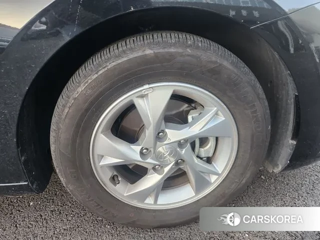 Hyundai Avante (CN7) 2021 Черный из Кореи, фото 5