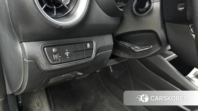 Kia The New K3 2nd generation 2023 Серебристо-серый из Кореи, фото 5
