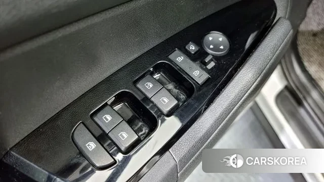 Kia Sportage 5th Generation 2023 Белый из Кореи, фото 5