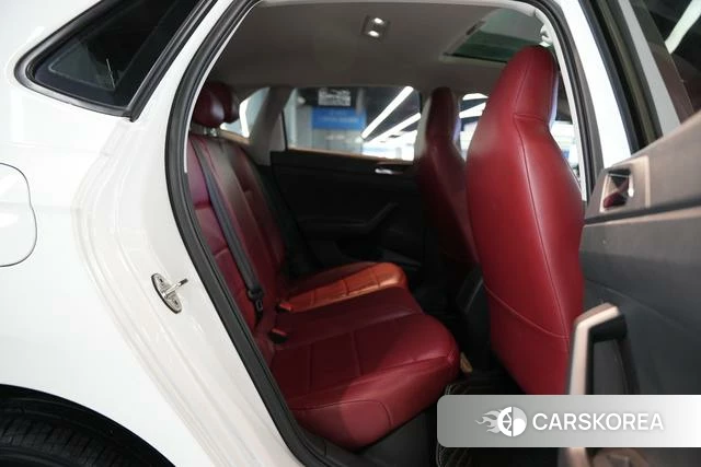 Volkswagen Polo 2021 Белый из Китая, фото 5