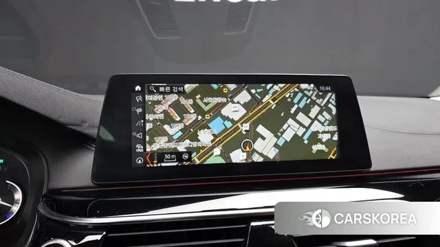 BMW 5 Series (G30) 2018 Белый из Кореи, фото 5