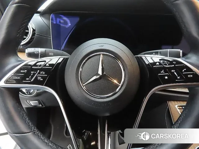 Mercedes-Benz E-Class W213 2022 Белый из Кореи, фото 5