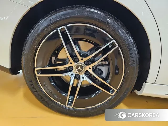 Mercedes-Benz E-Class W214 2024 Белый из Кореи, фото 5