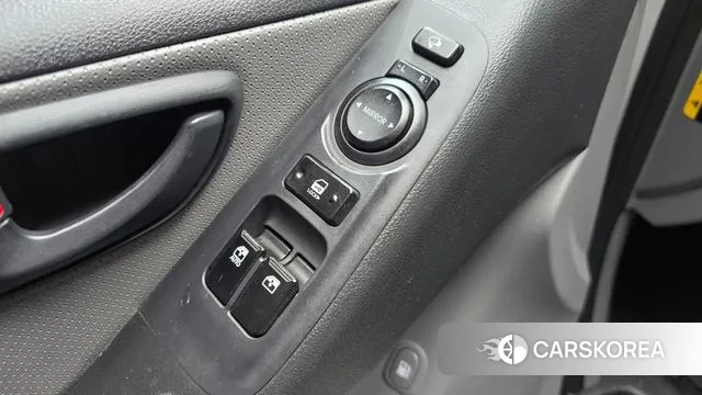 Hyundai The New Grand Starex 2019 Белый из Кореи, фото 5