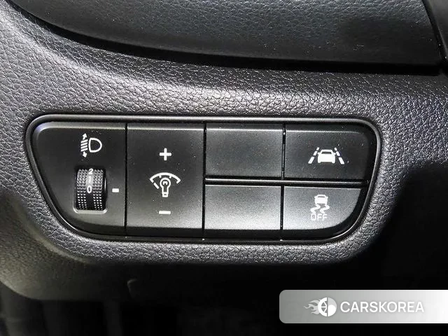 Kia Seltos 2022 Белый из Кореи, фото 5