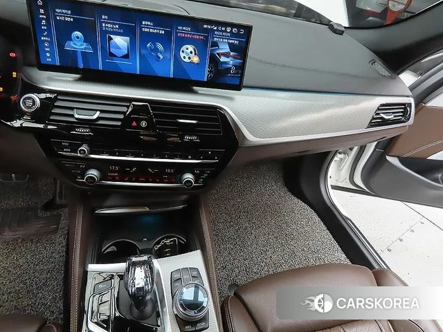 BMW 5 Series (G30) 2019 Белый из Кореи, фото 5