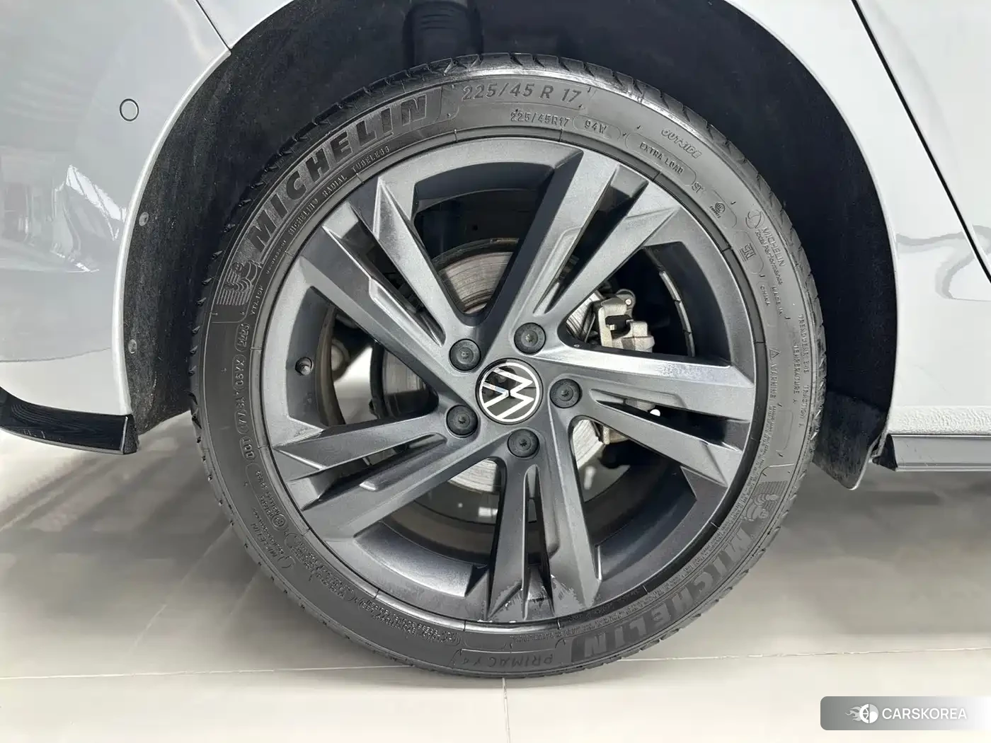 Volkswagen Golf 2022 Silver/gray из Китая, фото 5