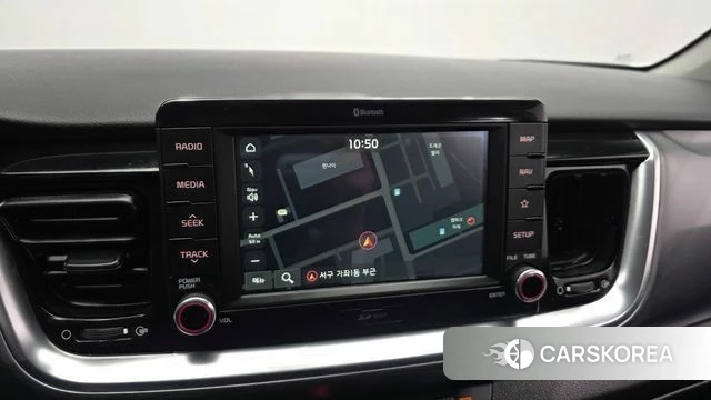 Kia Stonic 2018 Белый из Кореи, фото 5