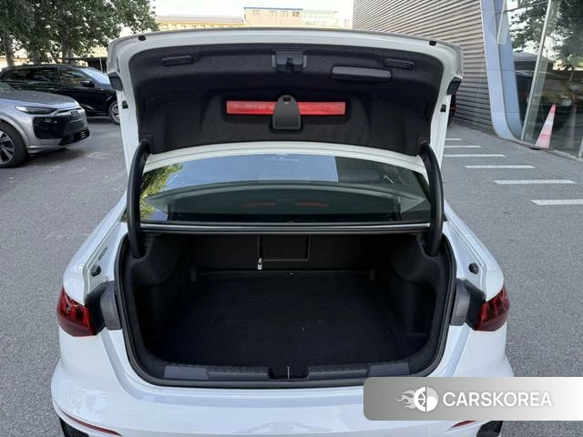 Audi A3 2024 Белый из Китая, фото 5