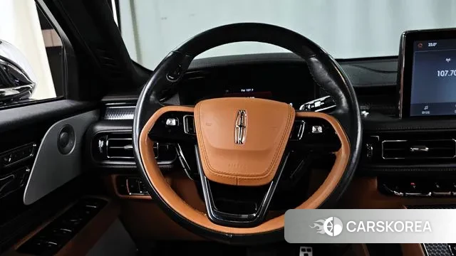 Lincoln Aviator 2nd generation 2022 Небесно-голубой из Кореи, фото 5