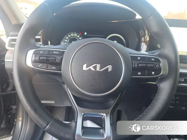 Kia K5 3rd generation 2021 Серый из Кореи, фото 5