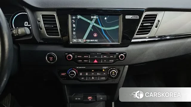 Kia Niro EV 2021 Серебряный из Кореи, фото 5