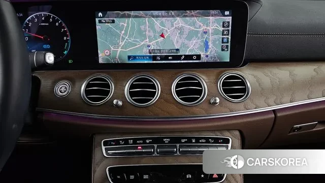 Mercedes-Benz E-Class W213 2020 Белый из Кореи, фото 5