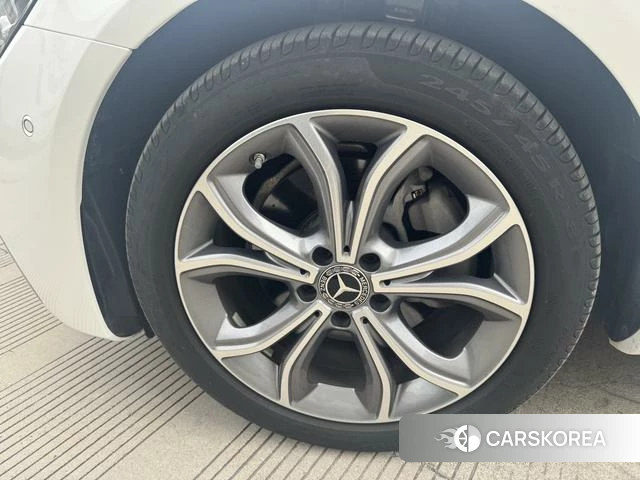 Mercedes-Benz E-class 2023 Белый из Китая, фото 5