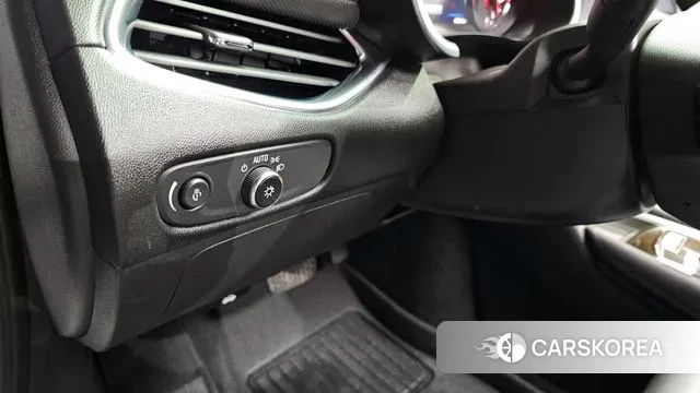 Chevrolet (GM Daewoo) The New Malibu 2021 Белый из Кореи, фото 5