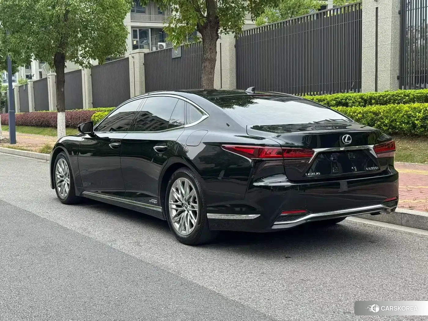 Lexus LS 2021 Черный из Китая, фото 5