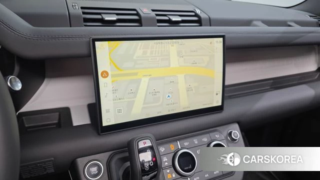 Land Rover Defender (L663) 2024 Черный из Кореи, фото 5