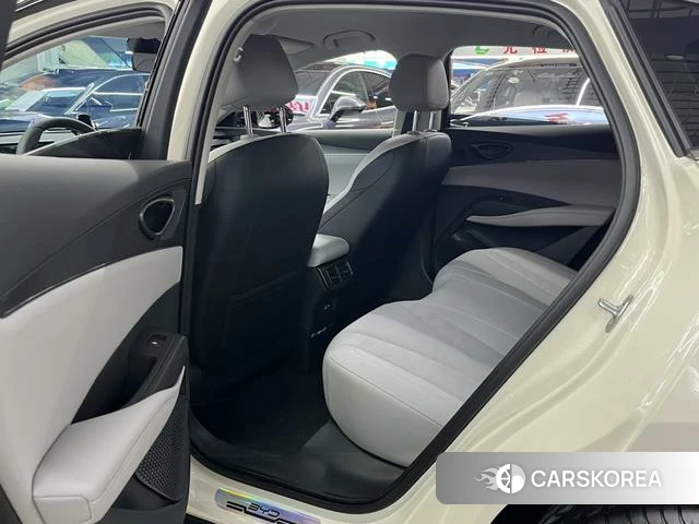 BYD Seal 06DM 2026 Белый из Китая, фото 5