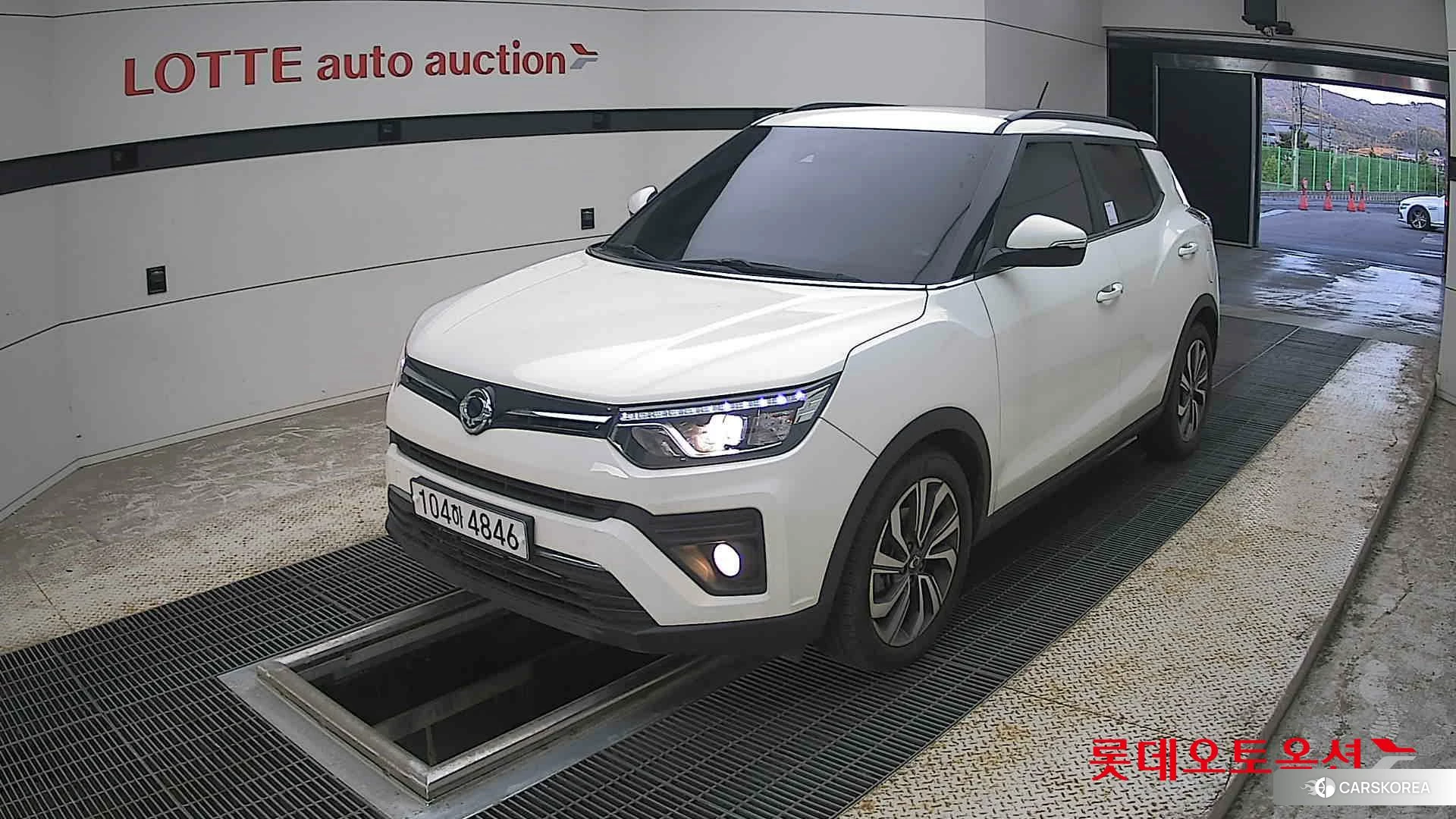 SsangYong Tivoli 2021 Grand White из Кореи, фото 5