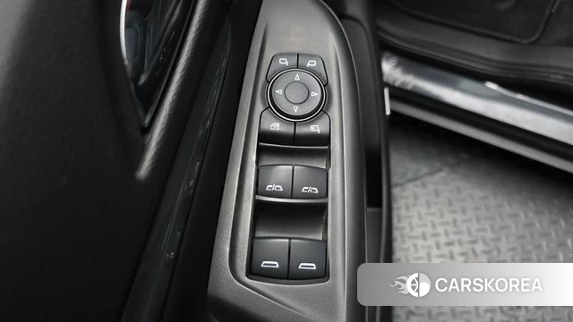 Chevrolet (GM Daewoo) Bolt EUV 2023 Черный из Кореи, фото 5