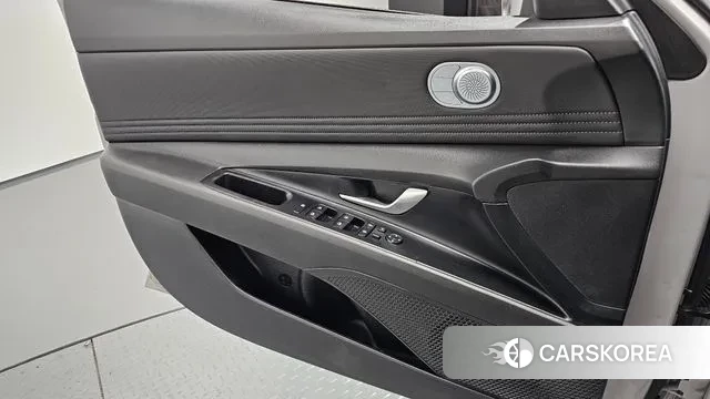 Hyundai The New Avante Hybrid (CN7) 2023 Серебристо-серый из Кореи, фото 5