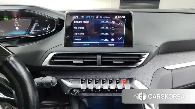 Peugeot 5008 second generation 2018 Серый из Кореи, фото 5