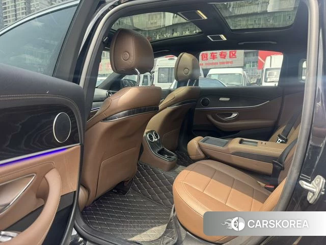 Mercedes-Benz E-class 2021 Фиолетовый из Китая, фото 5