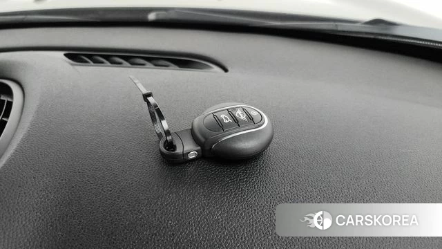 Mini Cooper 2021 Жемчужный цвет из Кореи, фото 5