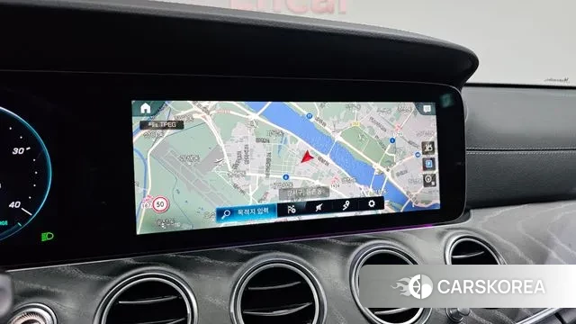 Mercedes-Benz E-Class W213 2022 Белый из Кореи, фото 5