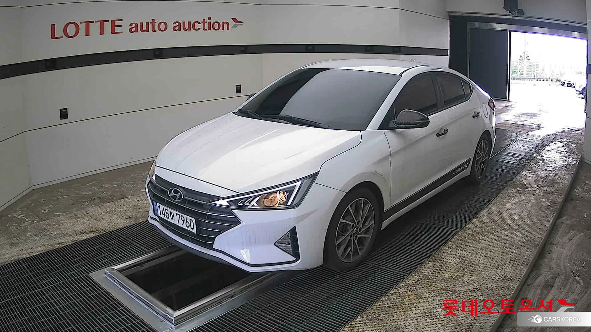 Hyundai Avante 2020 Polar White из Кореи, фото 5